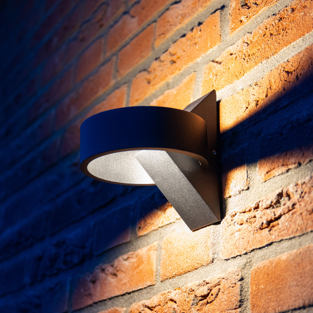 Dimbare Wandlamp Muta zwart 6 Watt 3000K IP54