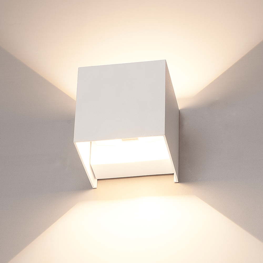 Kansas - Dimmable LED wall light - cube - 7W 660lm - 3000K - IP65 - White